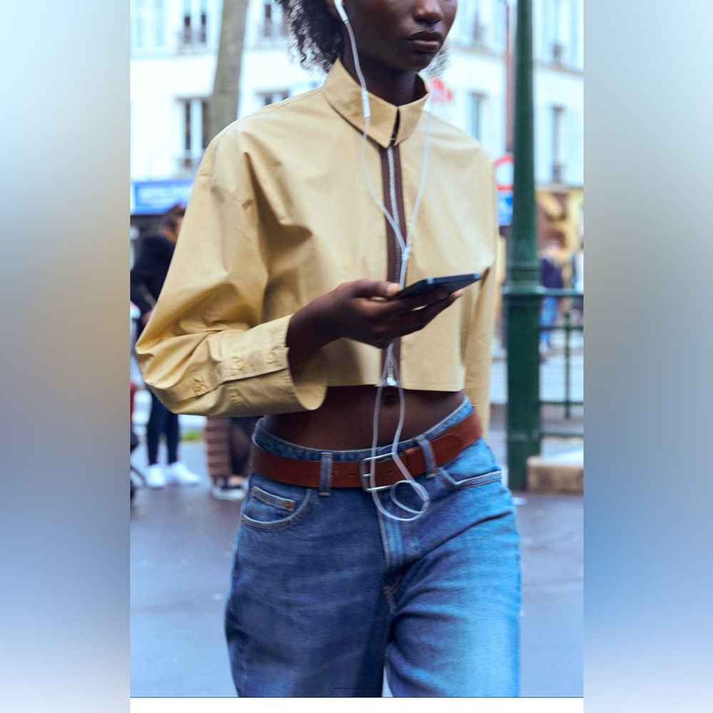 Zara Lapel collar shirt with long cuffed sleeves. Back dart detail.Size XS.